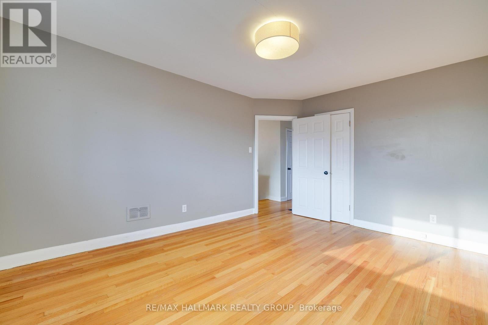1213 Emperor Avenue, Ottawa, Ontario  K1Z 8C3 - Photo 12 - X13083304