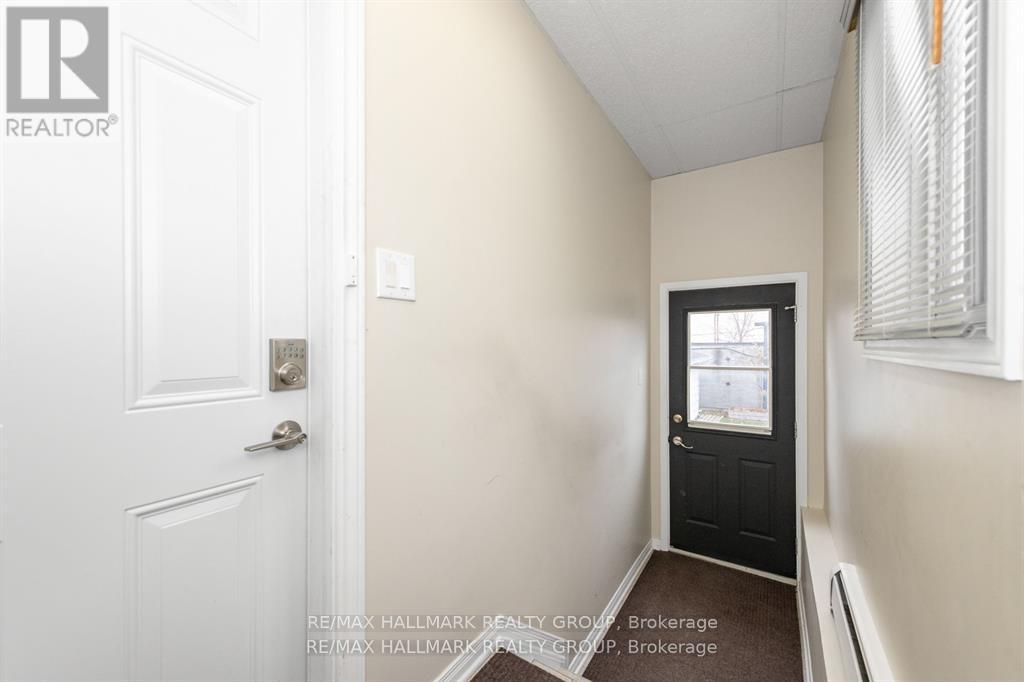 324 Montfort Street, Ottawa, Ontario  K1L 5N4 - Photo 20 - X13083382