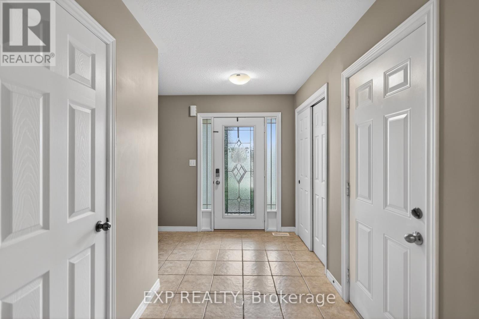65 Periwinkle Drive, Hamilton, Ontario  L0R 1P0 - Photo 5 - X13082970