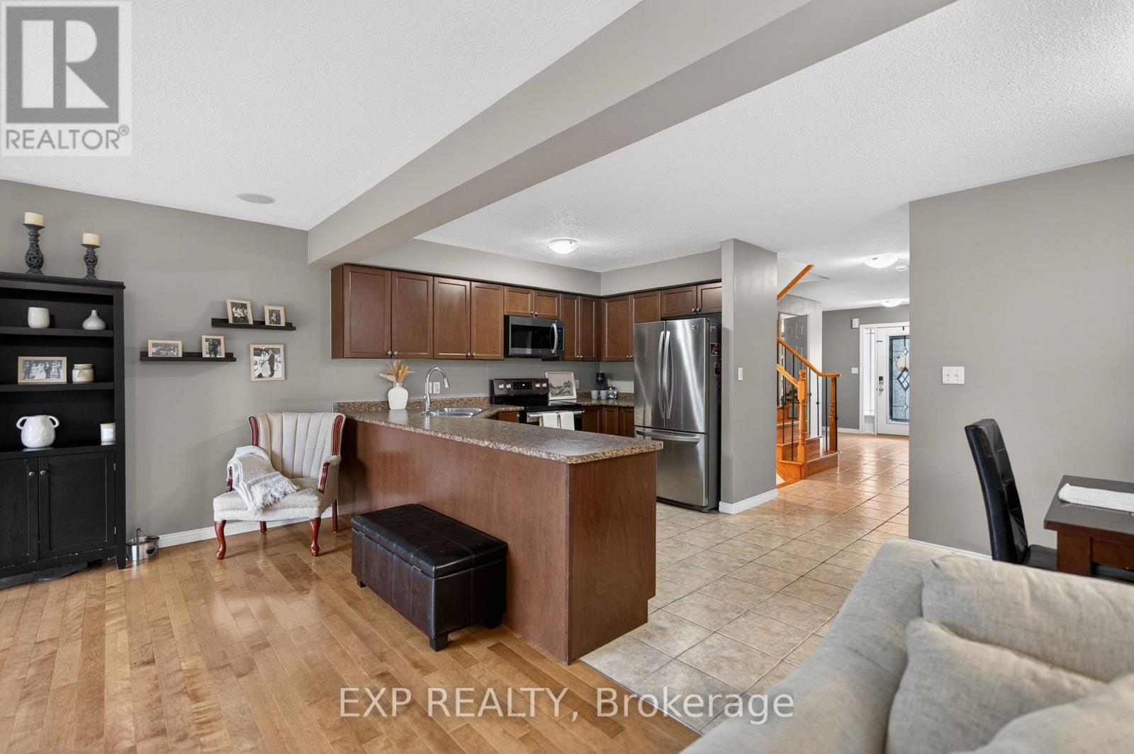 65 Periwinkle Drive, Hamilton, Ontario  L0R 1P0 - Photo 9 - X13082970