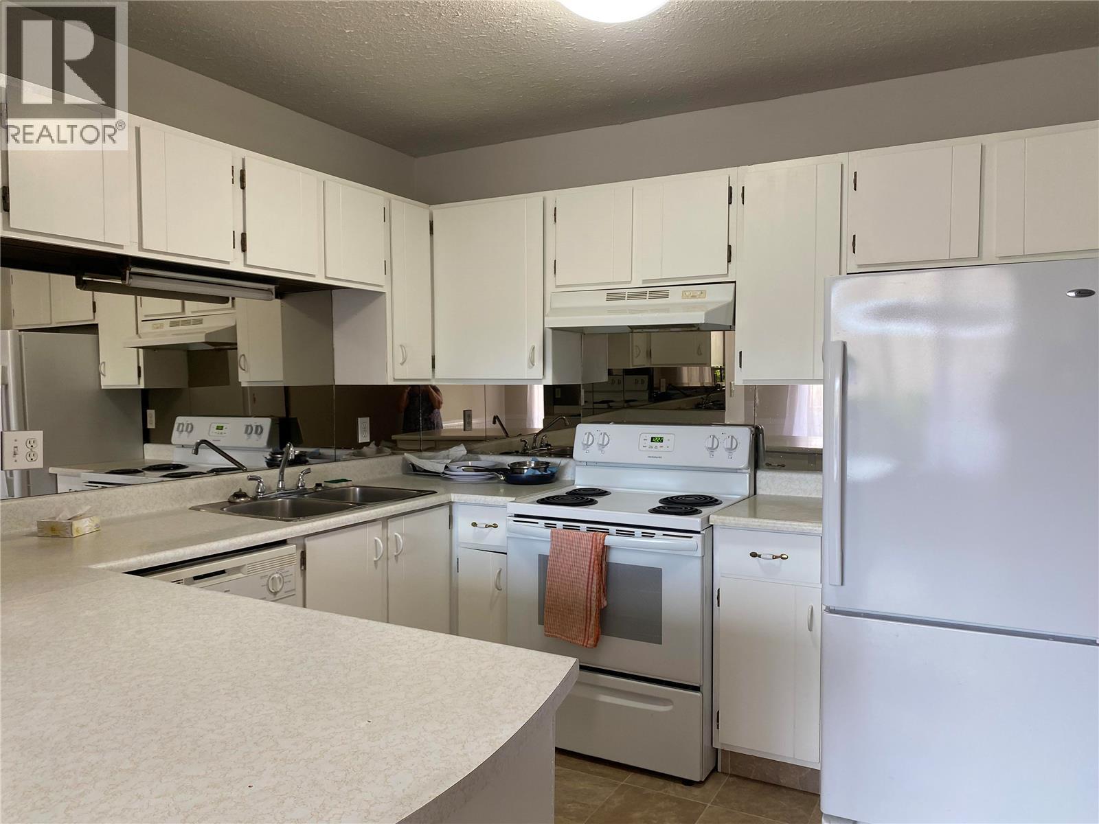 290 Mills Road Unit# 206, Kelowna, British Columbia