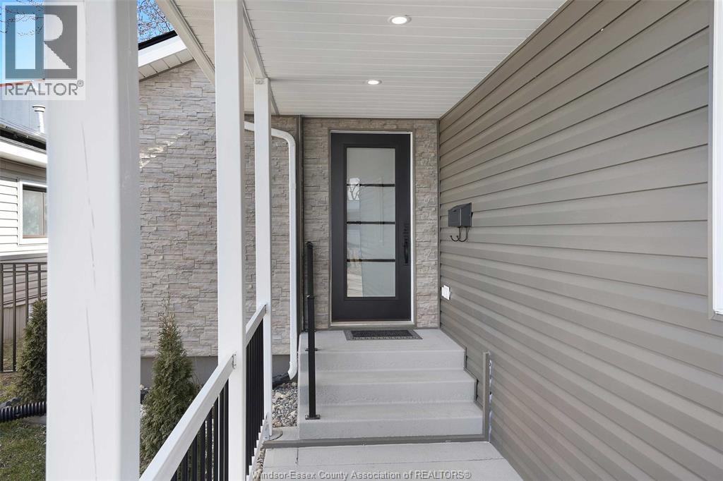 20 Bonita, Windsor, Ontario  N8W 2B5 - Photo 4 - 26010088