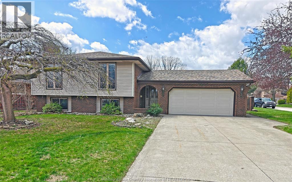 MLS# 26010082: 5865 NINTH, LaSalle, Canada