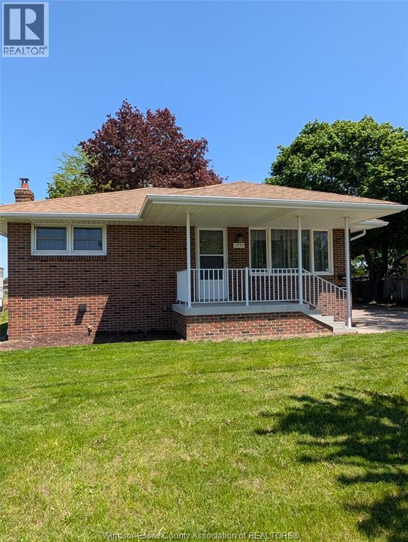 2990 PILLETTE ROAD Unit# LOWER, windsor, Ontario