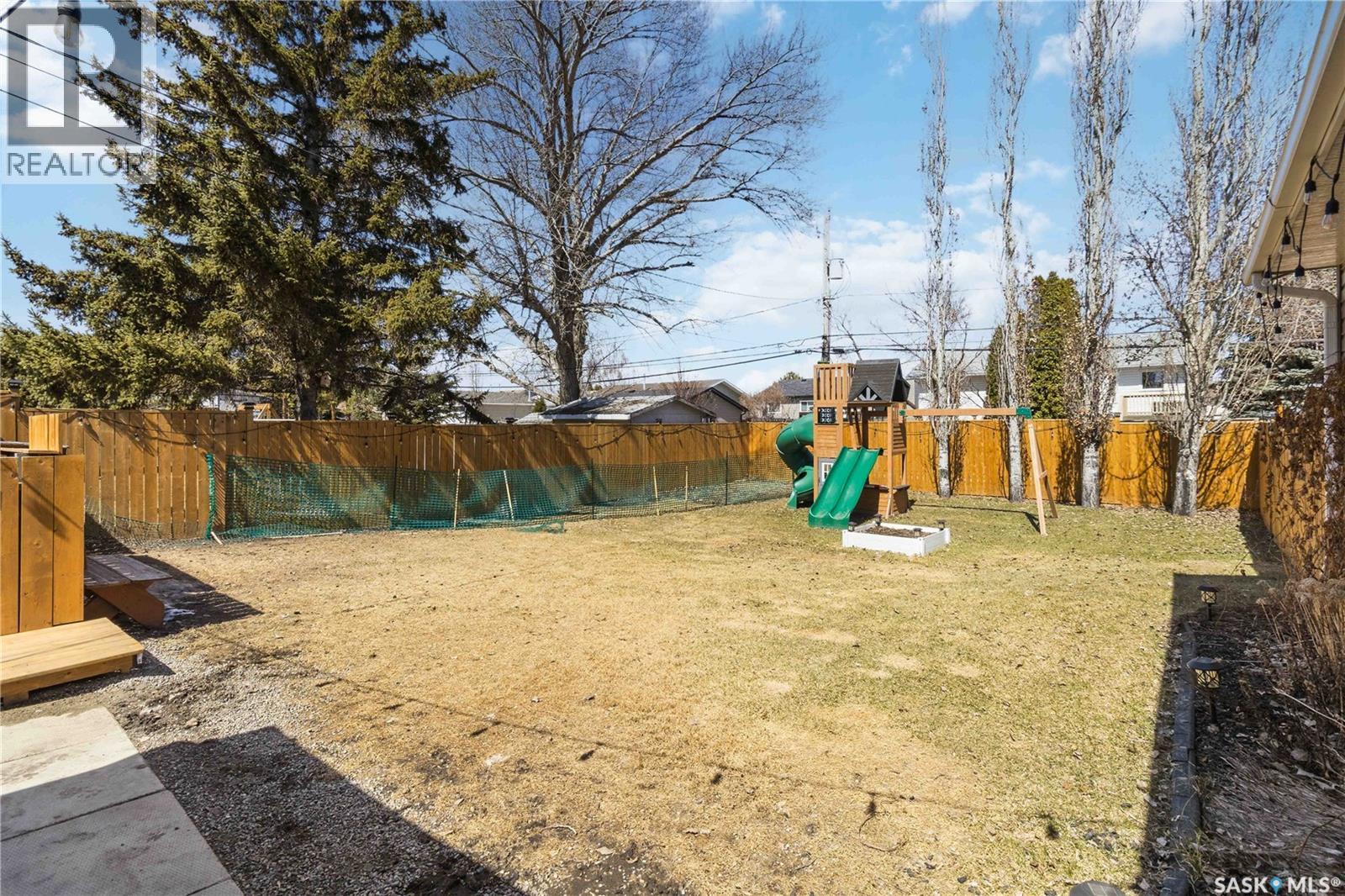 401 3rd Street N, Martensville, Saskatchewan  S0K 2T2 - Photo 24 - SK034849