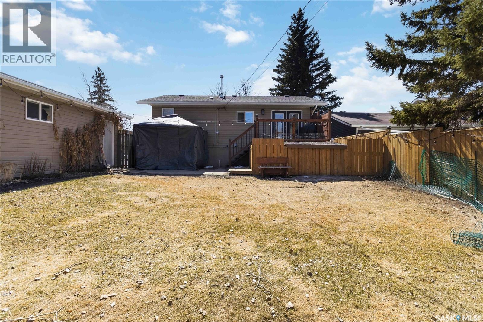 401 3rd Street N, Martensville, Saskatchewan  S0K 2T2 - Photo 27 - SK034849