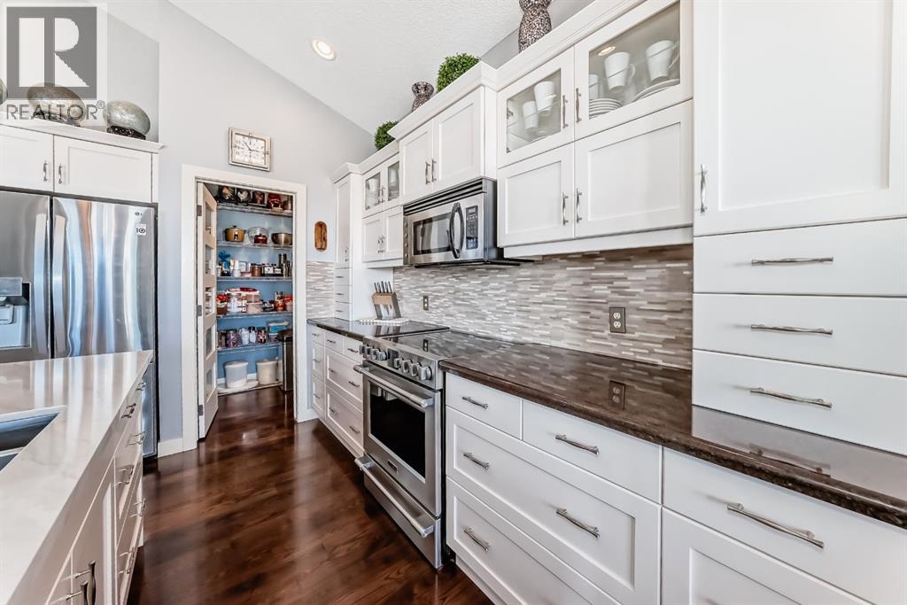 326 Tuscany Ravine Road NW, Calgary, Alberta  T3L 3A8 - Photo 8 - A2306366