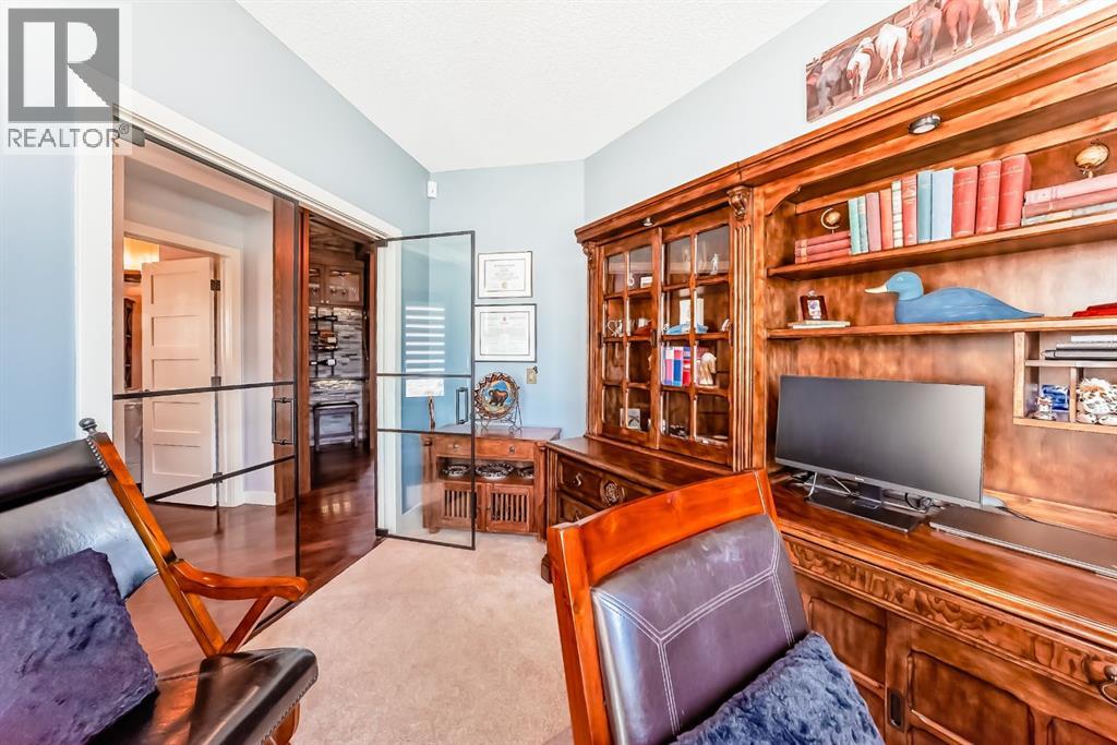 326 Tuscany Ravine Road NW, Calgary, Alberta  T3L 3A8 - Photo 22 - A2306366
