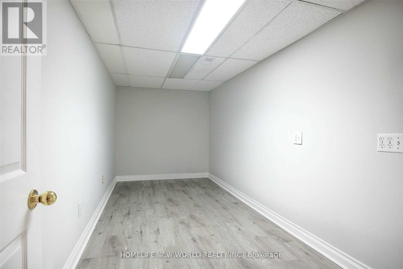 88 Pemberton Avenue, Toronto, Ontario  M2M 1Y5 - Photo 14 - C13076084