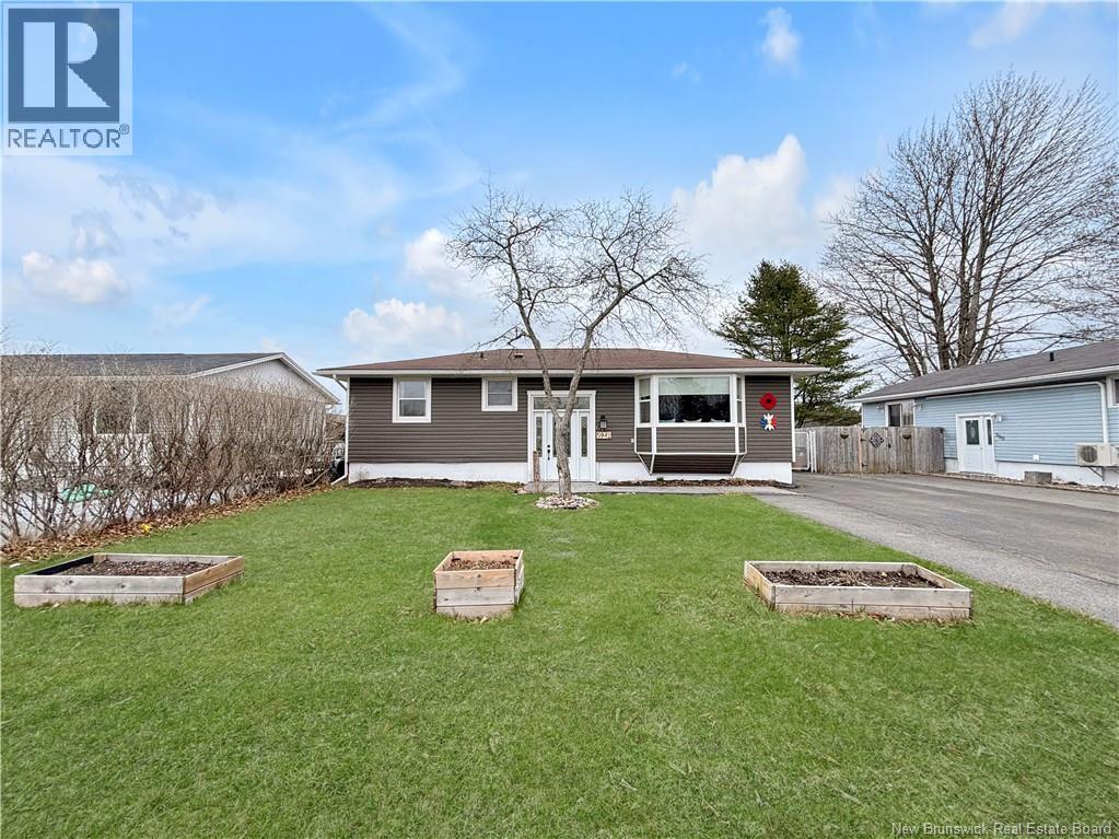 594 Michael Crescent, Saint John, New Brunswick  E2J 2T1 - Photo 2 - NB138508