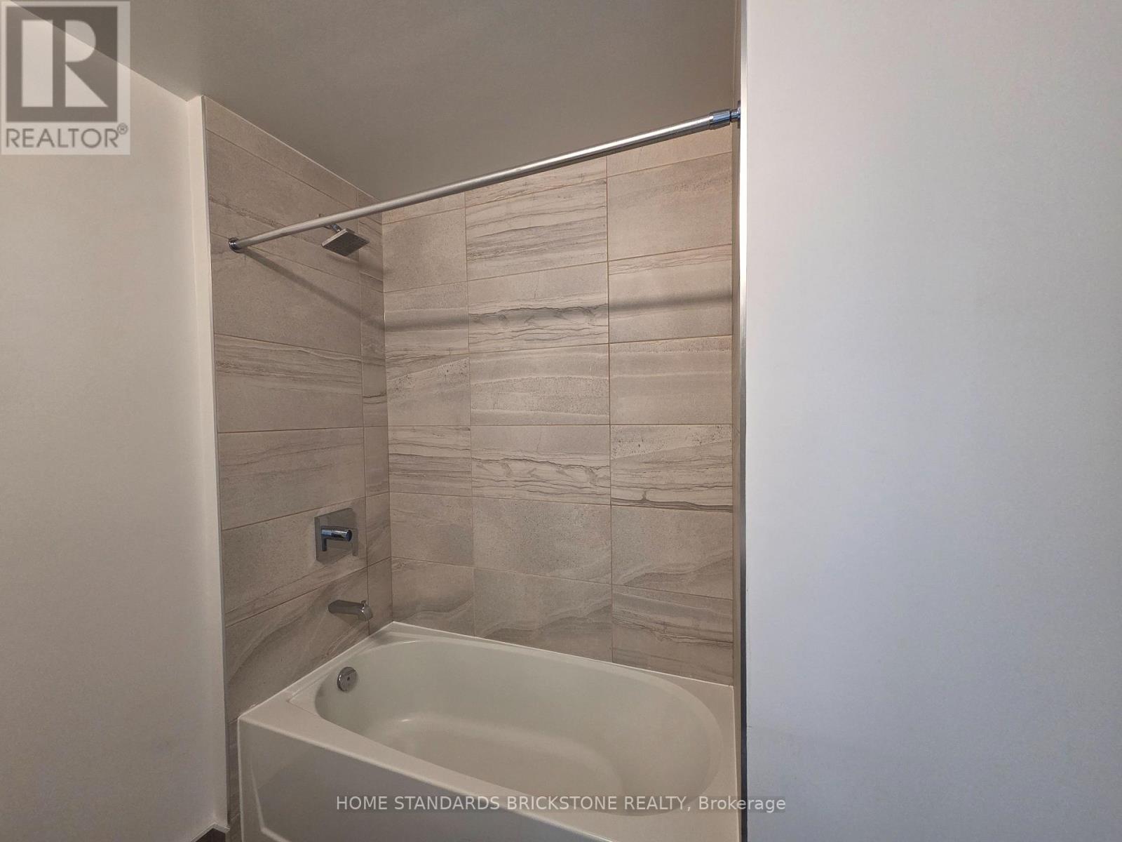 608 - 120 Eagle Rock Way, Vaughan, Ontario  L6A 5C2 - Photo 15 - N13082278