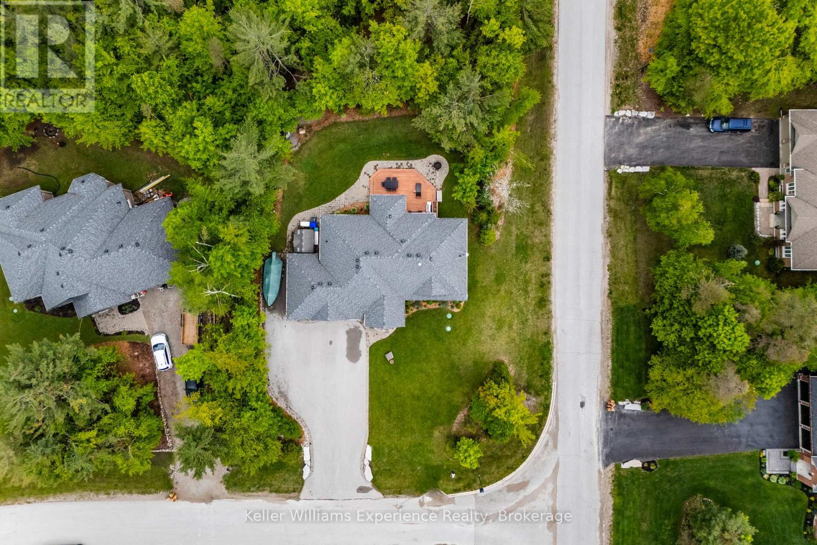 1 Topaz Court, Oro-Medonte, Ontario  L0L 2E0 - Photo 4 - S13083342