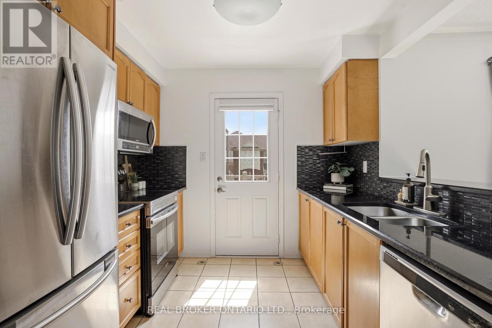806 Shortreed Crescent, Milton (Co Coates), Ontario  L9T 0E9 - Photo 13 - W13082882