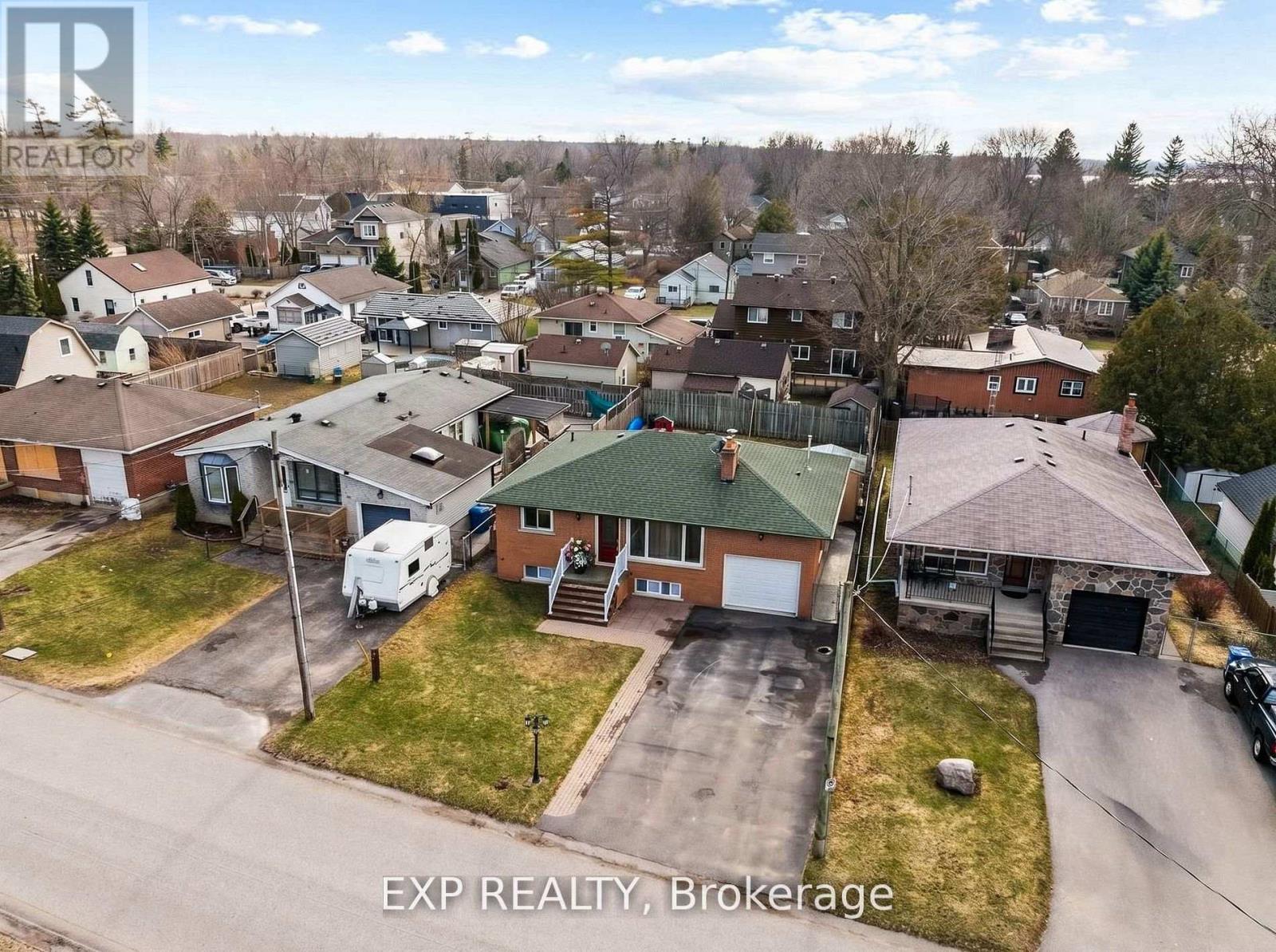 16 Lorne Street, Georgina (Sutton & Jackson's Point), Ontario  L0E 1L0 - Photo 39 - N13082760