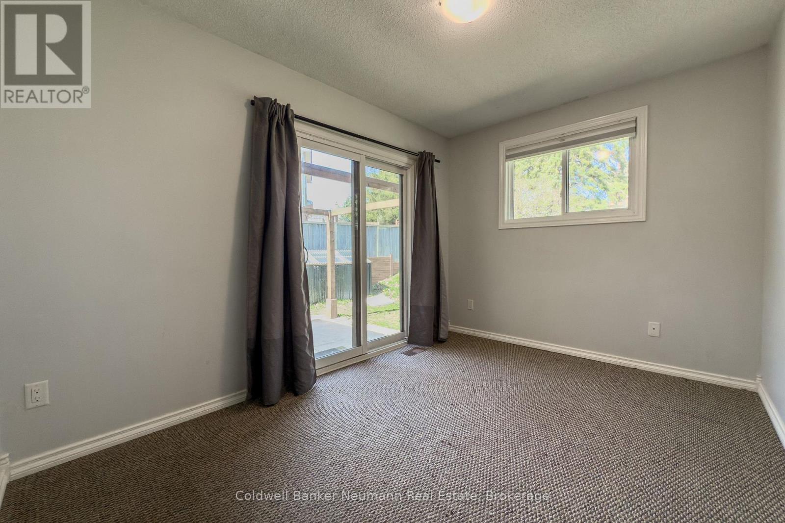 Upper - 37 Dunhill Crescent, Guelph, Ontario  N1H 7Z7 - Photo 12 - X13083154