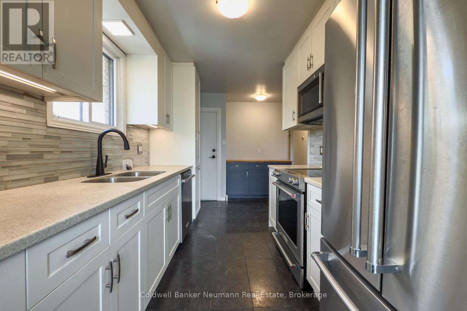 Upper - 37 Dunhill Crescent, Guelph, Ontario  N1H 7Z7 - Photo 3 - X13083154