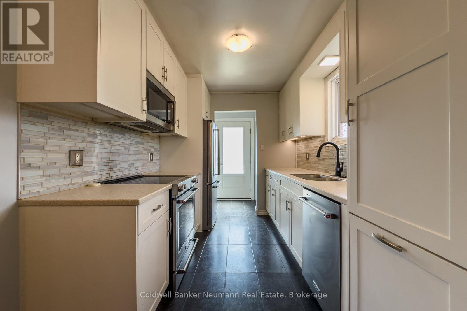 Upper - 37 Dunhill Crescent, Guelph, Ontario  N1H 7Z7 - Photo 5 - X13083154
