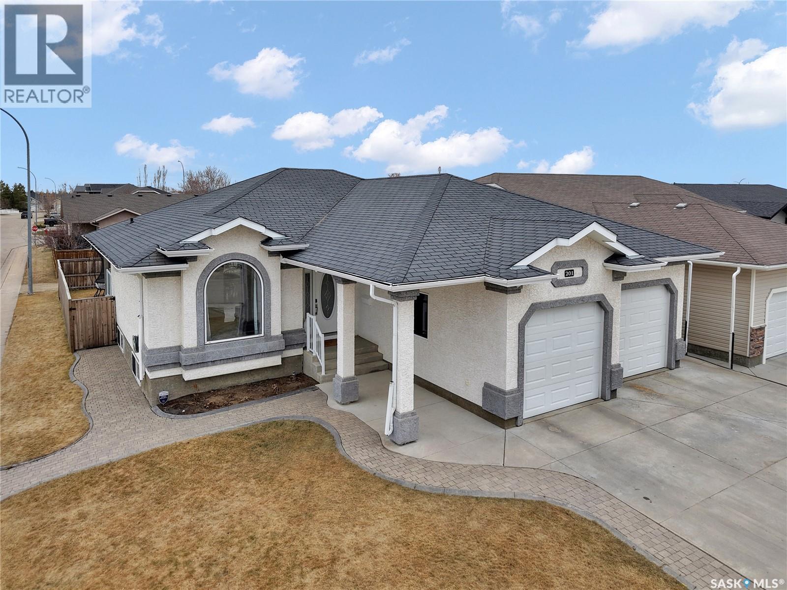 201 Brookside COURT, warman, Saskatchewan