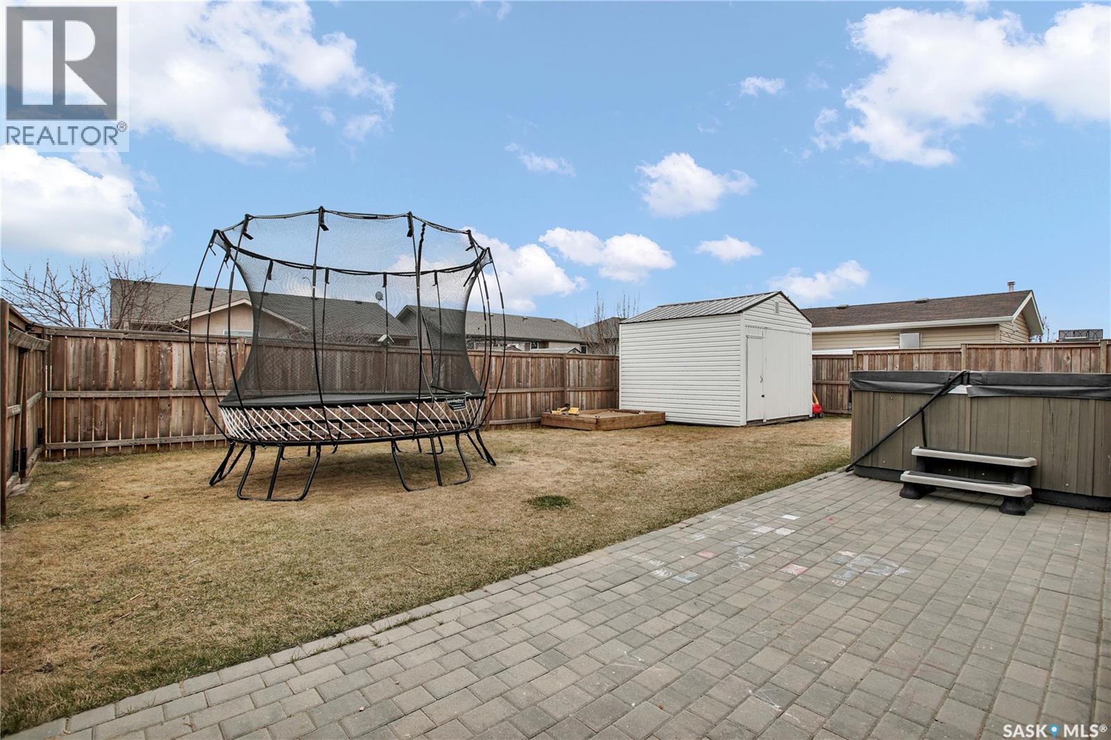 201 Brookside Court, Warman, Saskatchewan  S0K 0A1 - Photo 33 - SK034853