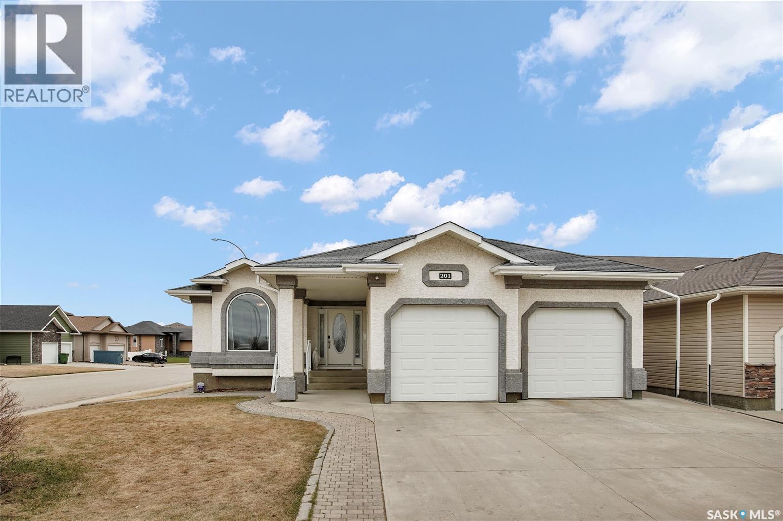 201 Brookside Court, Warman, Saskatchewan  S0K 0A1 - Photo 4 - SK034853