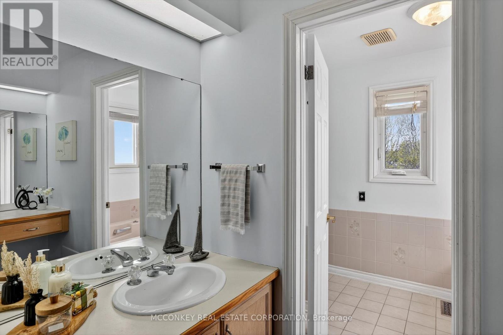 1814 Stratton Avenue, Peterborough (Otonabee Ward 1), Ontario  K9K 2E7 - Photo 21 - X13082870