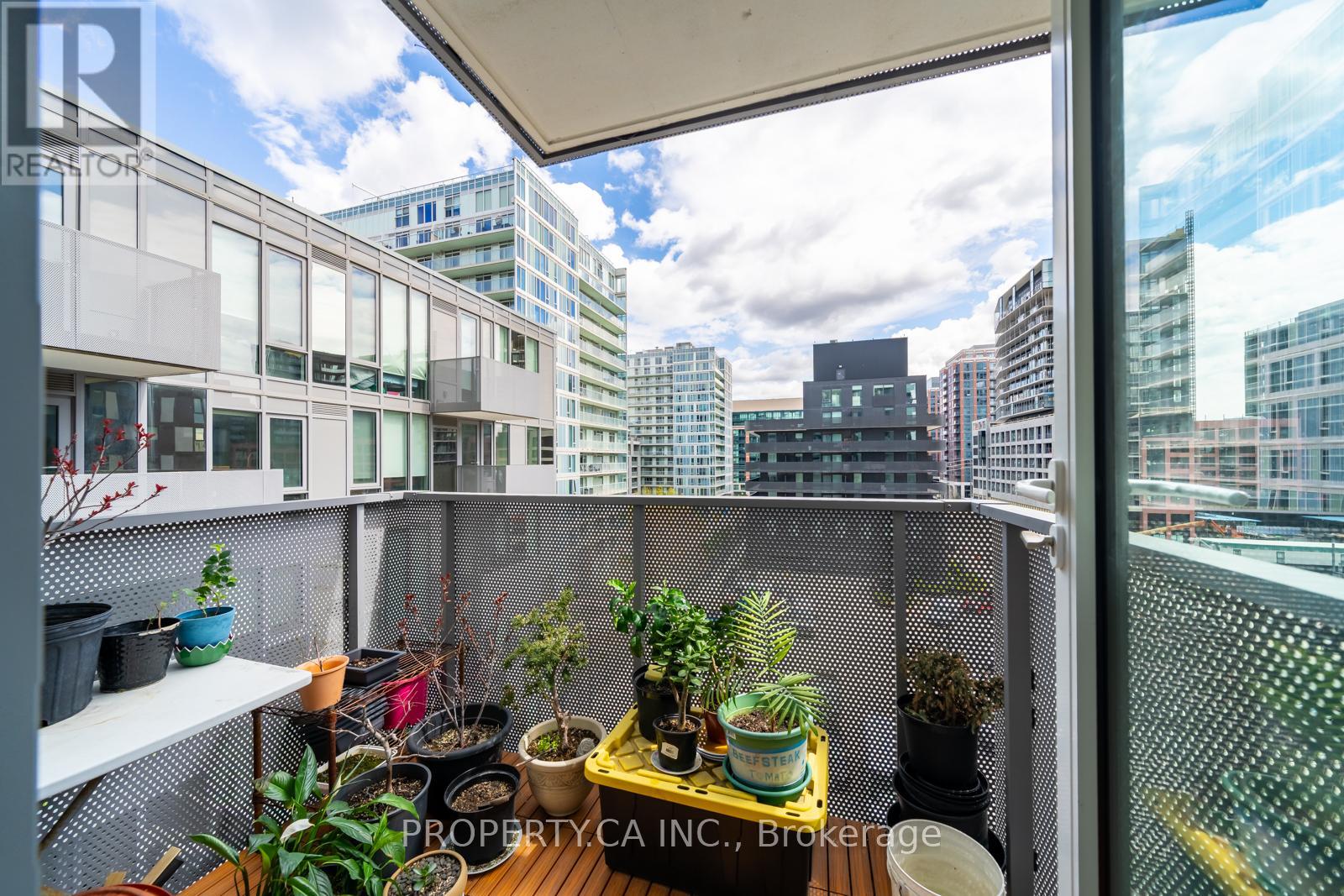 606 - 38 Monte Kwinter Court, Toronto, Ontario  M3H 0E2 - Photo 13 - C13082976