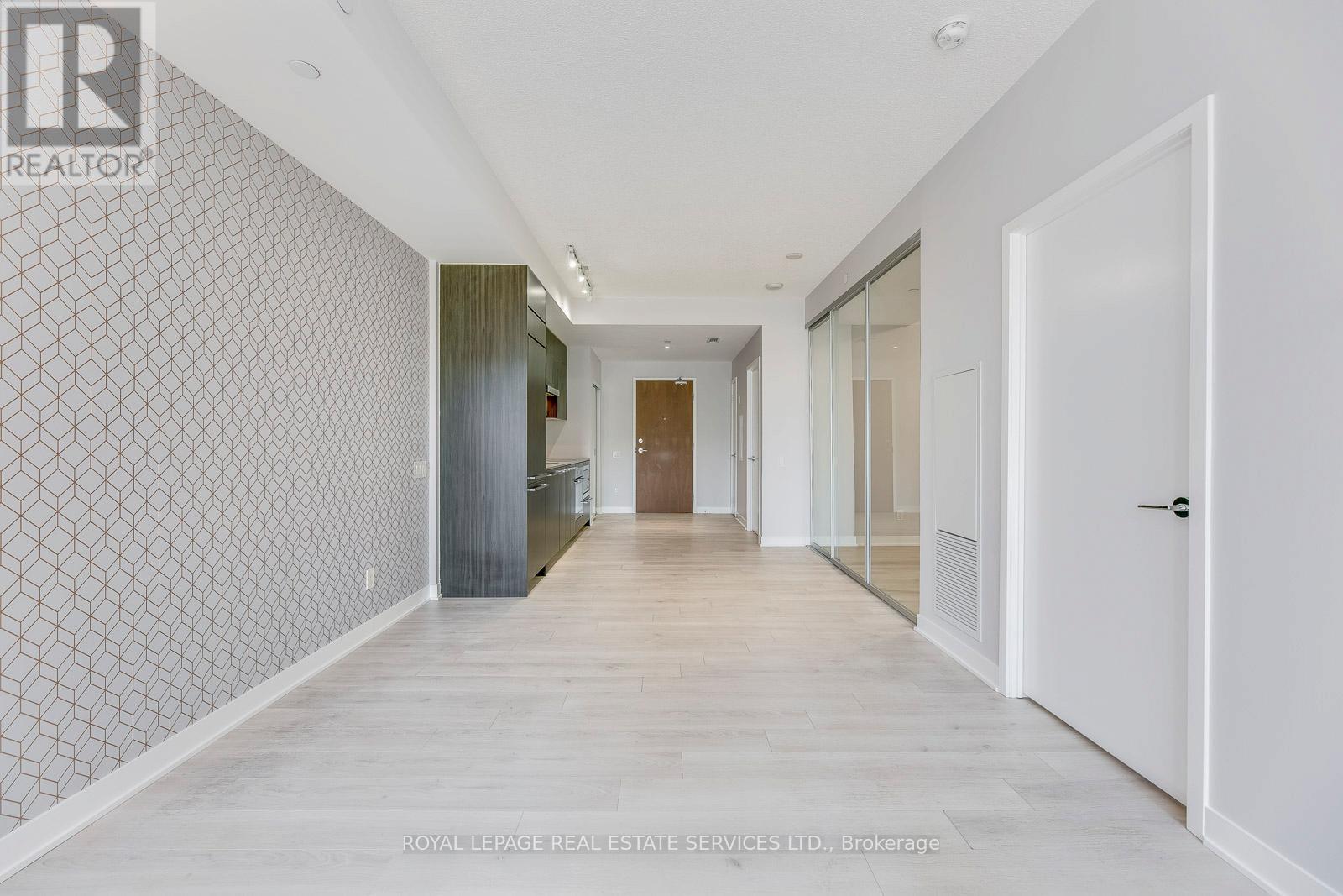 509 - 90 Queens Wharf Road, Toronto, Ontario  M5V 0J4 - Photo 8 - C13083050