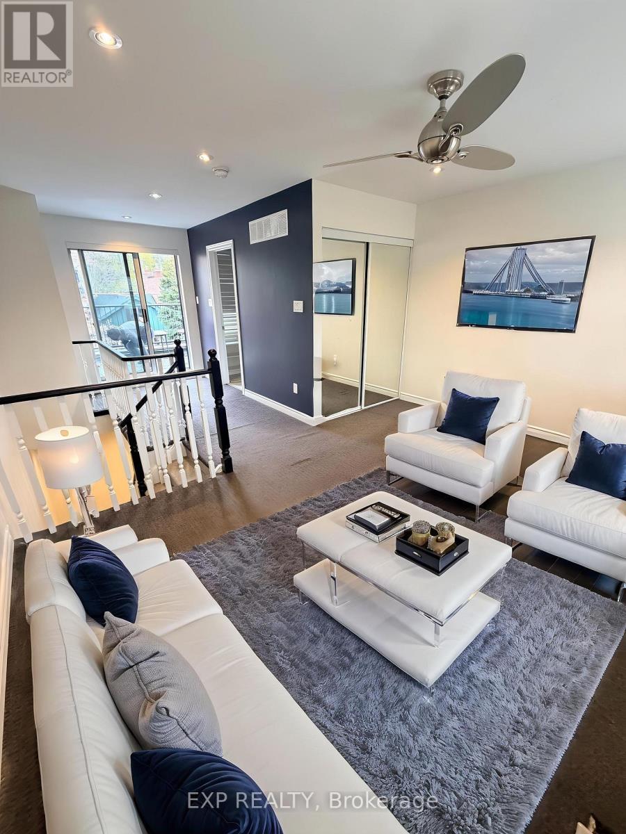 Upper - 192 Ontario Street, Toronto, Ontario  M5A 2V5 - Photo 6 - C13083056