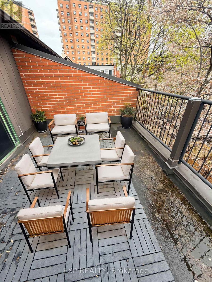 Upper - 192 Ontario Street, Toronto, Ontario  M5A 2V5 - Photo 7 - C13083056