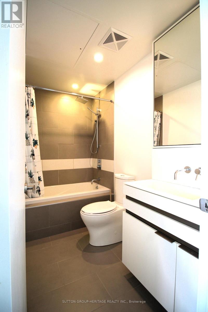 4714 - 197 Yonge Street, Toronto, Ontario  M5B 0C1 - Photo 16 - C13083136