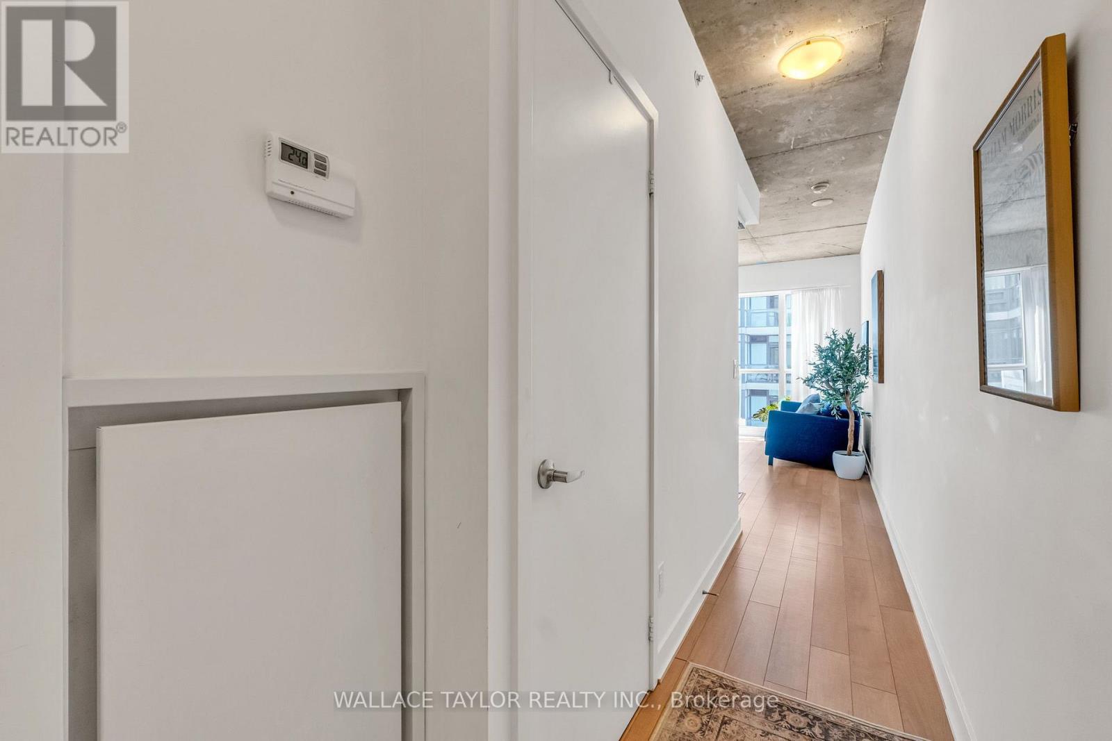 1702 - 210 Simcoe Street, Toronto, Ontario  M5T 0A9 - Photo 6 - C13083170