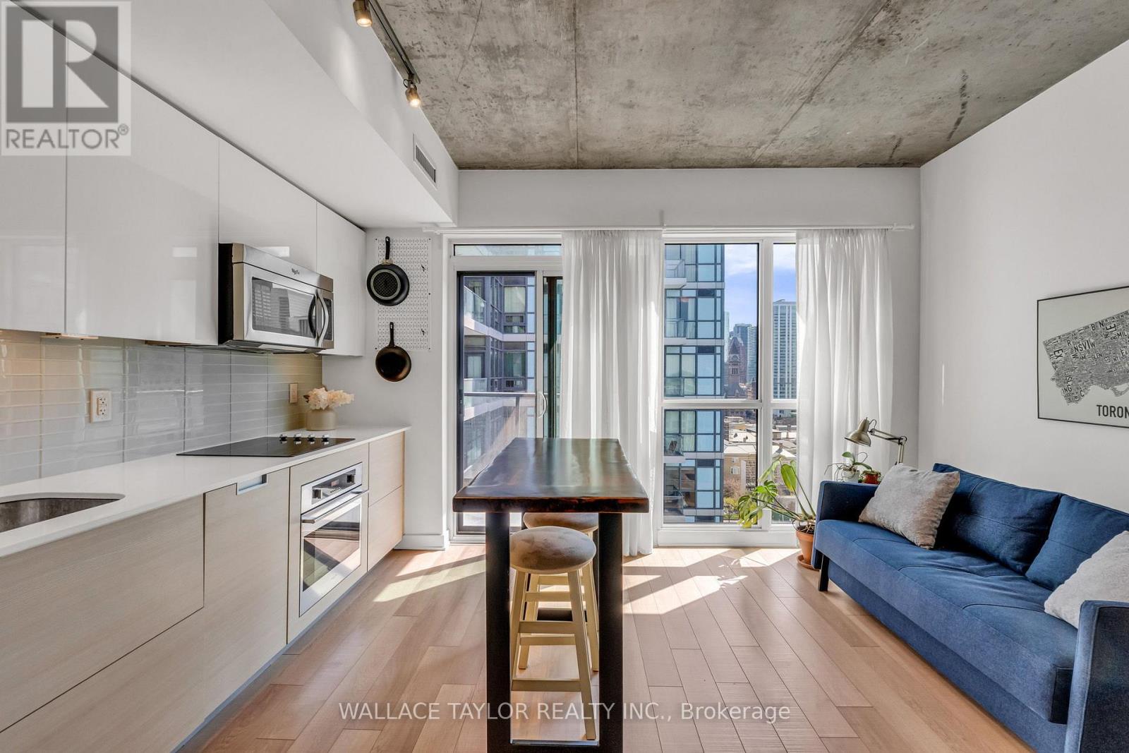 1702 - 210 Simcoe Street, Toronto, Ontario  M5T 0A9 - Photo 8 - C13083170