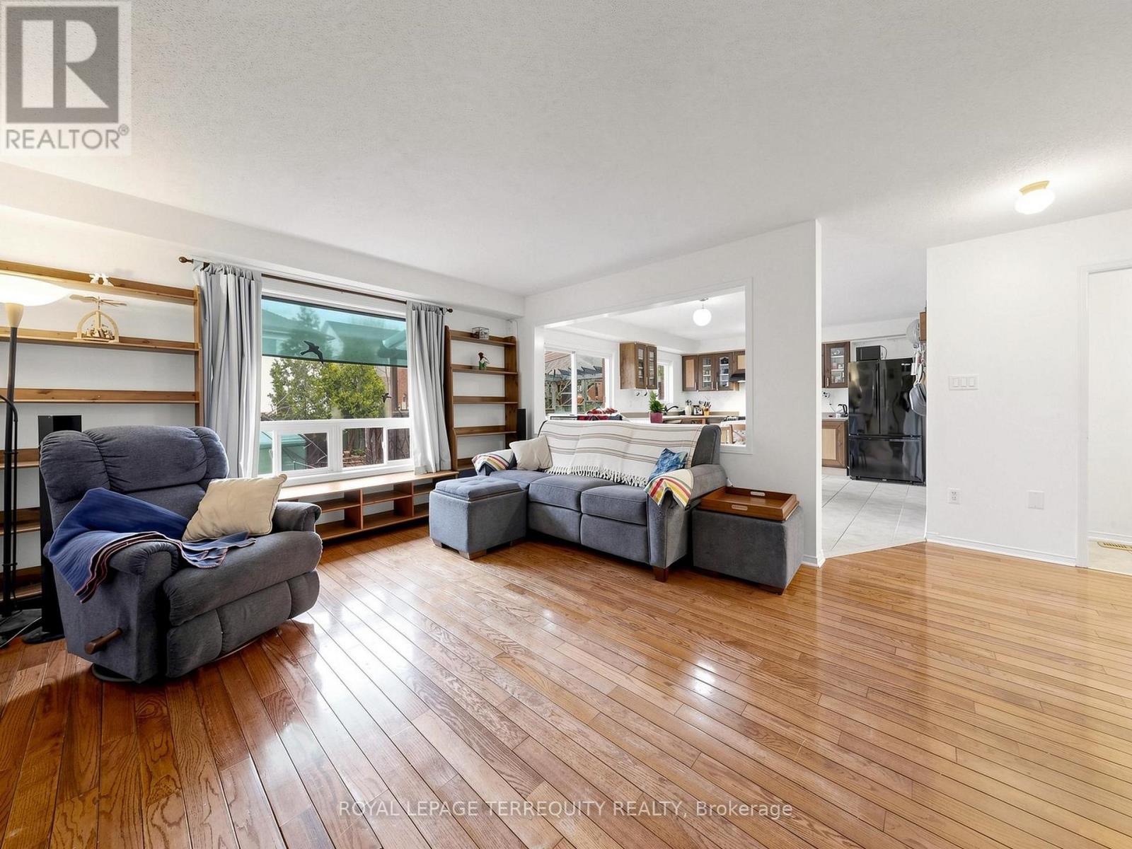 20 Davey Street, Ajax, Ontario  L1Z 1K8 - Photo 16 - E13083008