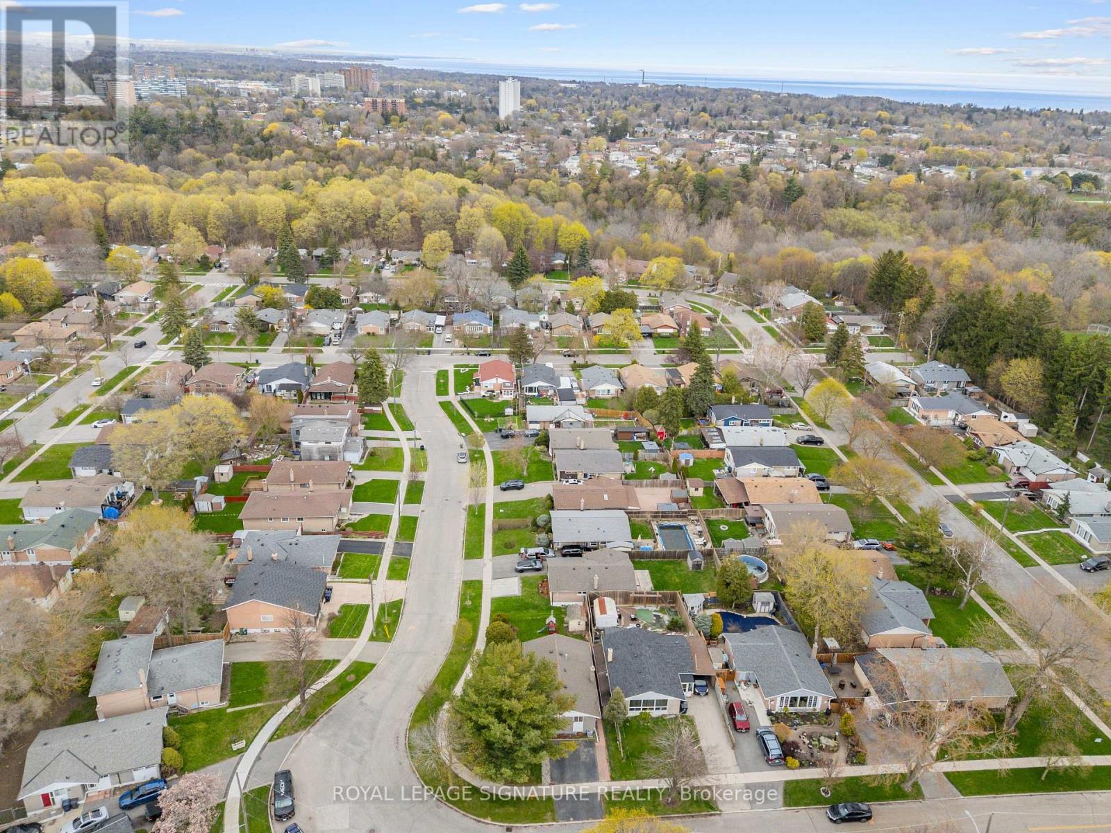 19 Shoreland Crescent, Toronto, Ontario  M1G 1M4 - Photo 39 - E13083174