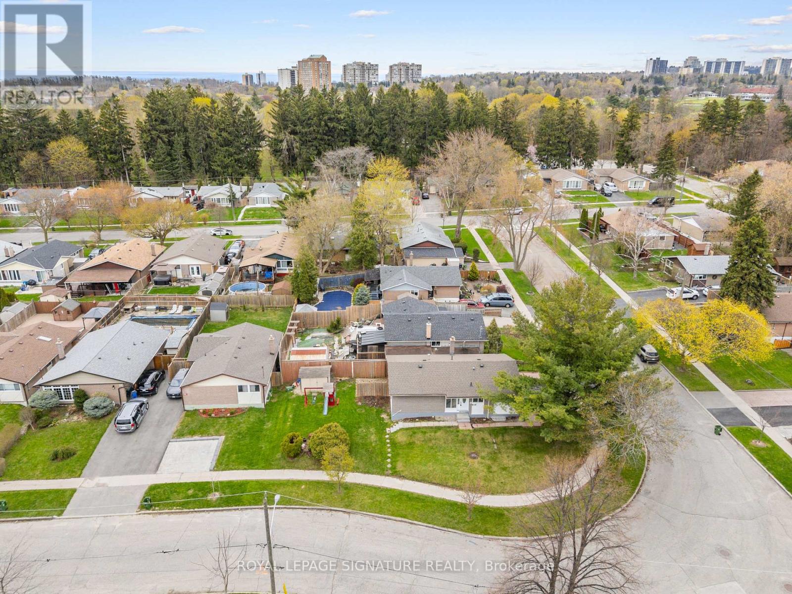 19 Shoreland Crescent, Toronto, Ontario  M1G 1M4 - Photo 42 - E13083174