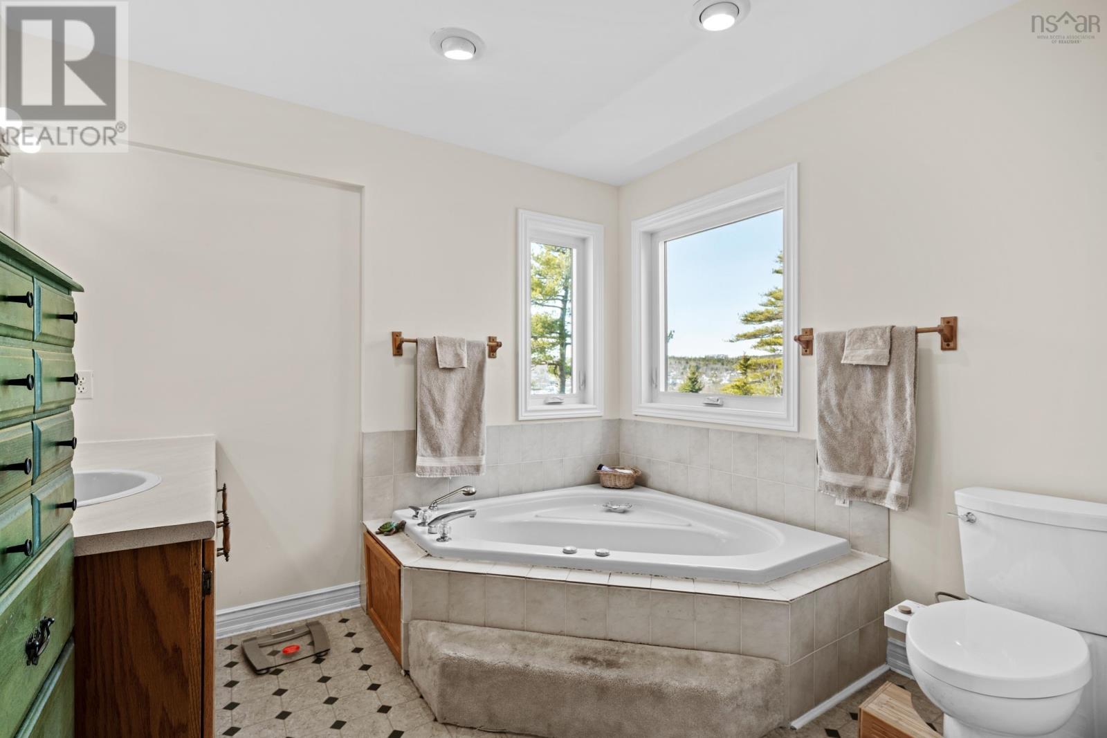 20 Fleet Court, Bedford, Nova Scotia  B4A 4J8 - Photo 29 - 202604215