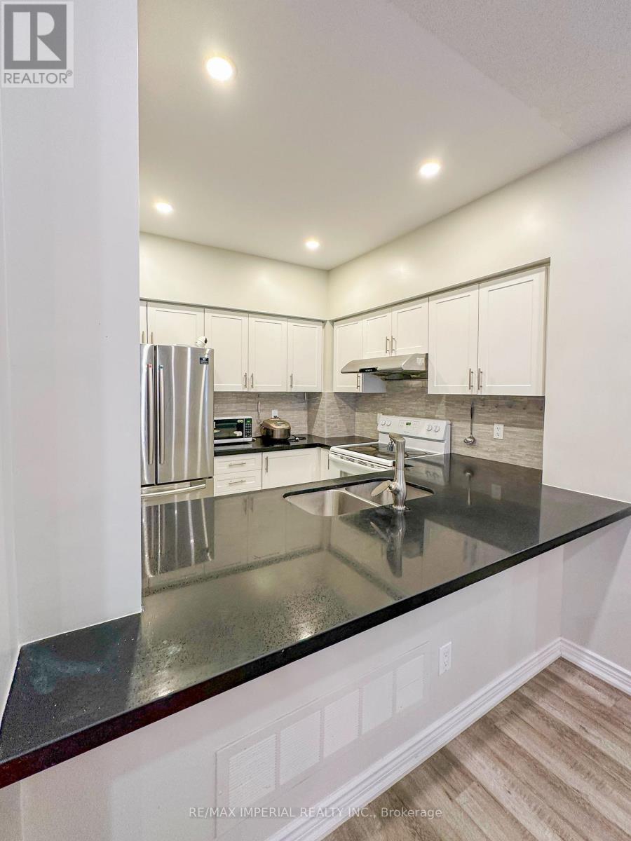#3 - 16 Cox Boulevard, Markham, Ontario  L3R 4G4 - Photo 6 - N13083010