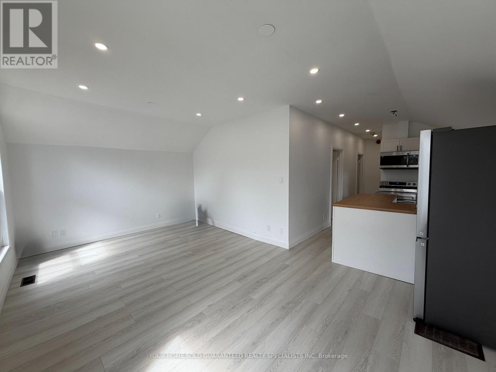 1 - 90 Wellington Street E, Aurora, Ontario  L4G 1H8 - Photo 3 - N13083042