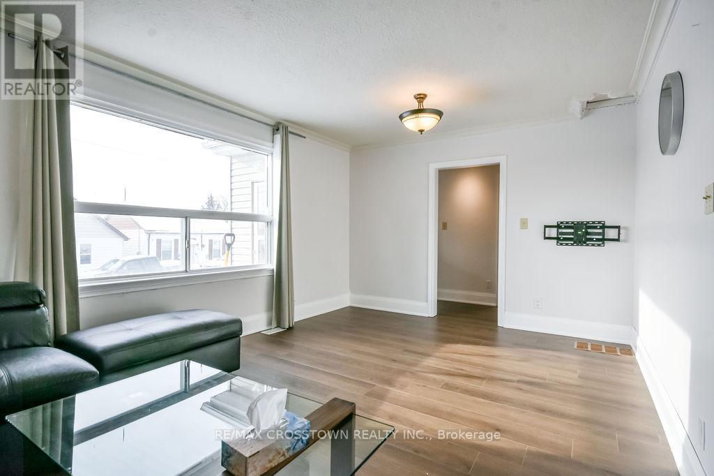 41 James Street, Bradford West Gwillimbury (Bradford), Ontario  L3Z 2B2 - Photo 7 - N13083324
