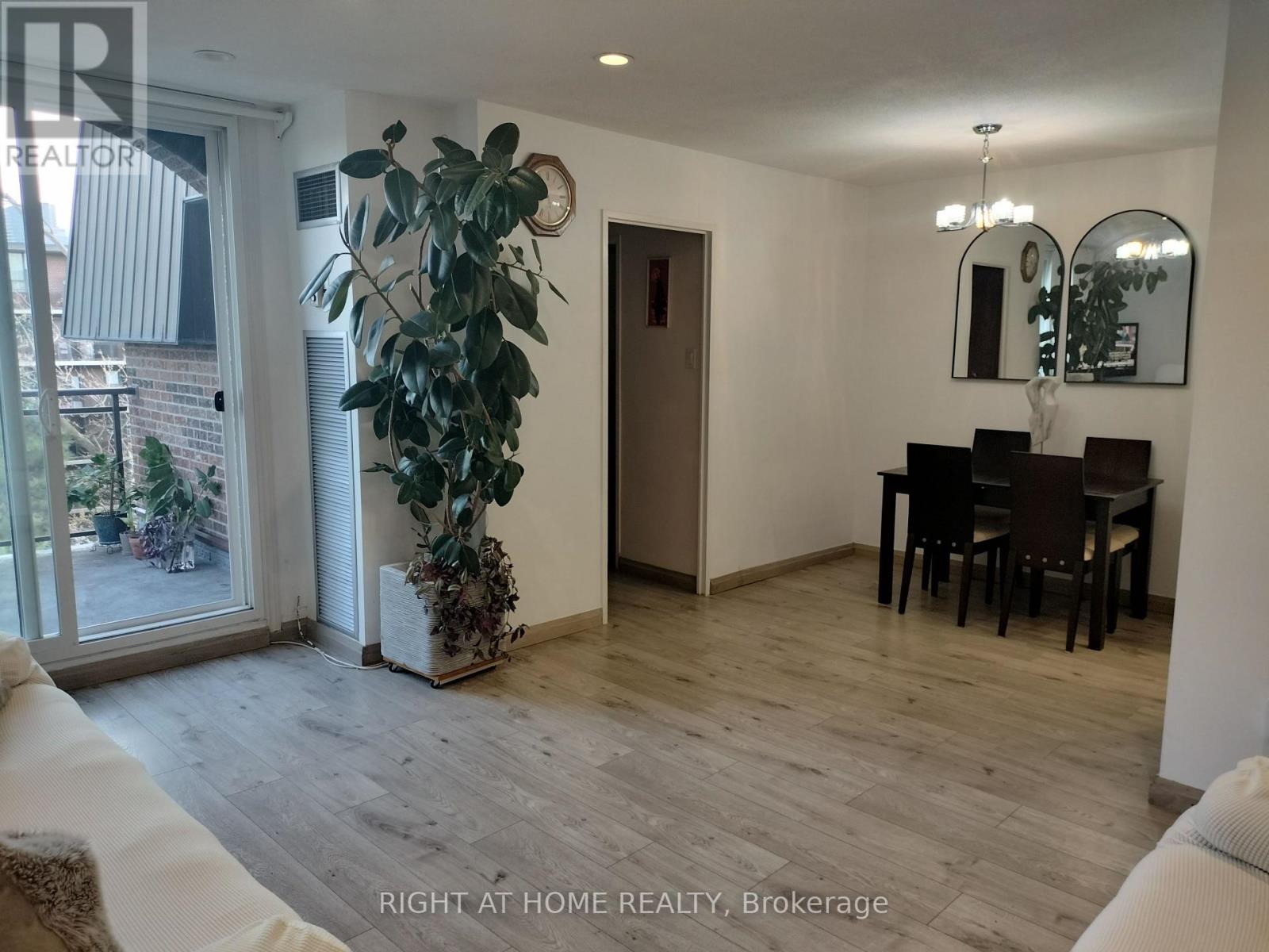 367 - 16B ELGIN STREET, Markham, Ontario