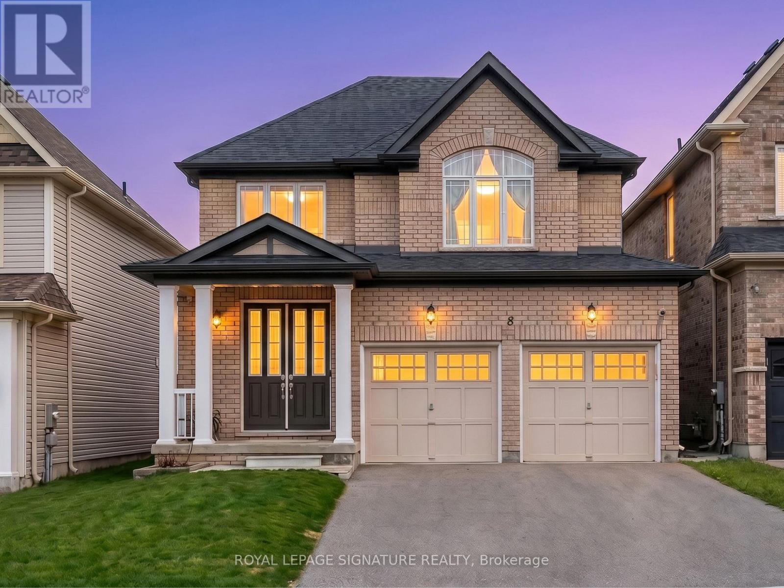 8 CLEAR SPRING AVENUE, Georgina, Ontario