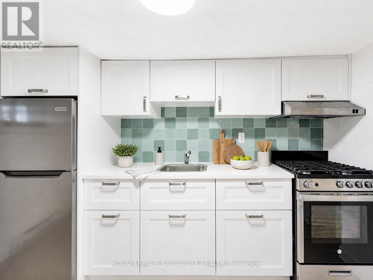 38 Wiltshire Avenue, Toronto, Ontario  M6N 2V9 - Photo 39 - W13082332