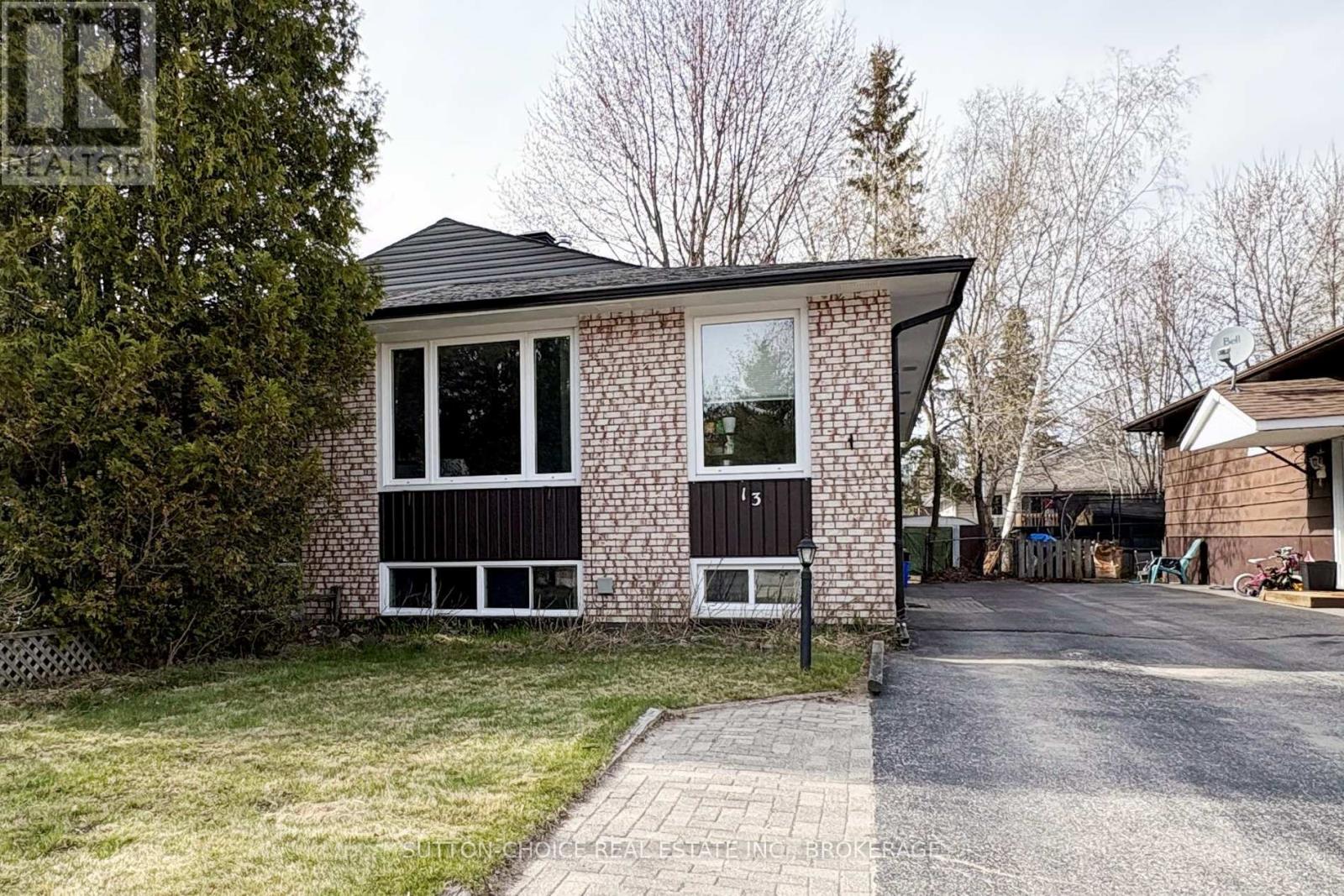 13 ROSEDALE COURT, North Bay, Ontario