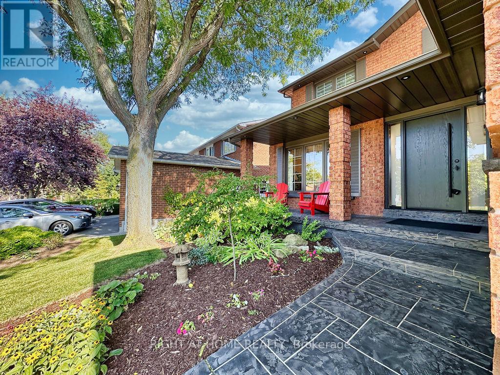 1986 Roy Ivor Crescent, Mississauga, Ontario  L5L 3N8 - Photo 3 - W13082948