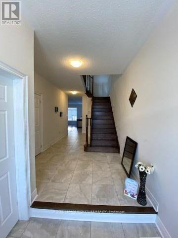 3041 Hibiscus Gardens, Oakville, Ontario  L6M 0Z1 - Photo 2 - W13082954
