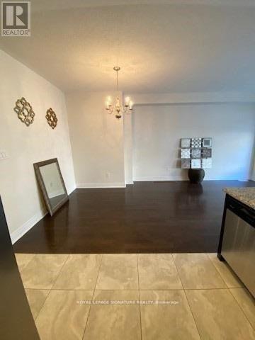 3041 Hibiscus Gardens, Oakville, Ontario  L6M 0Z1 - Photo 5 - W13082954