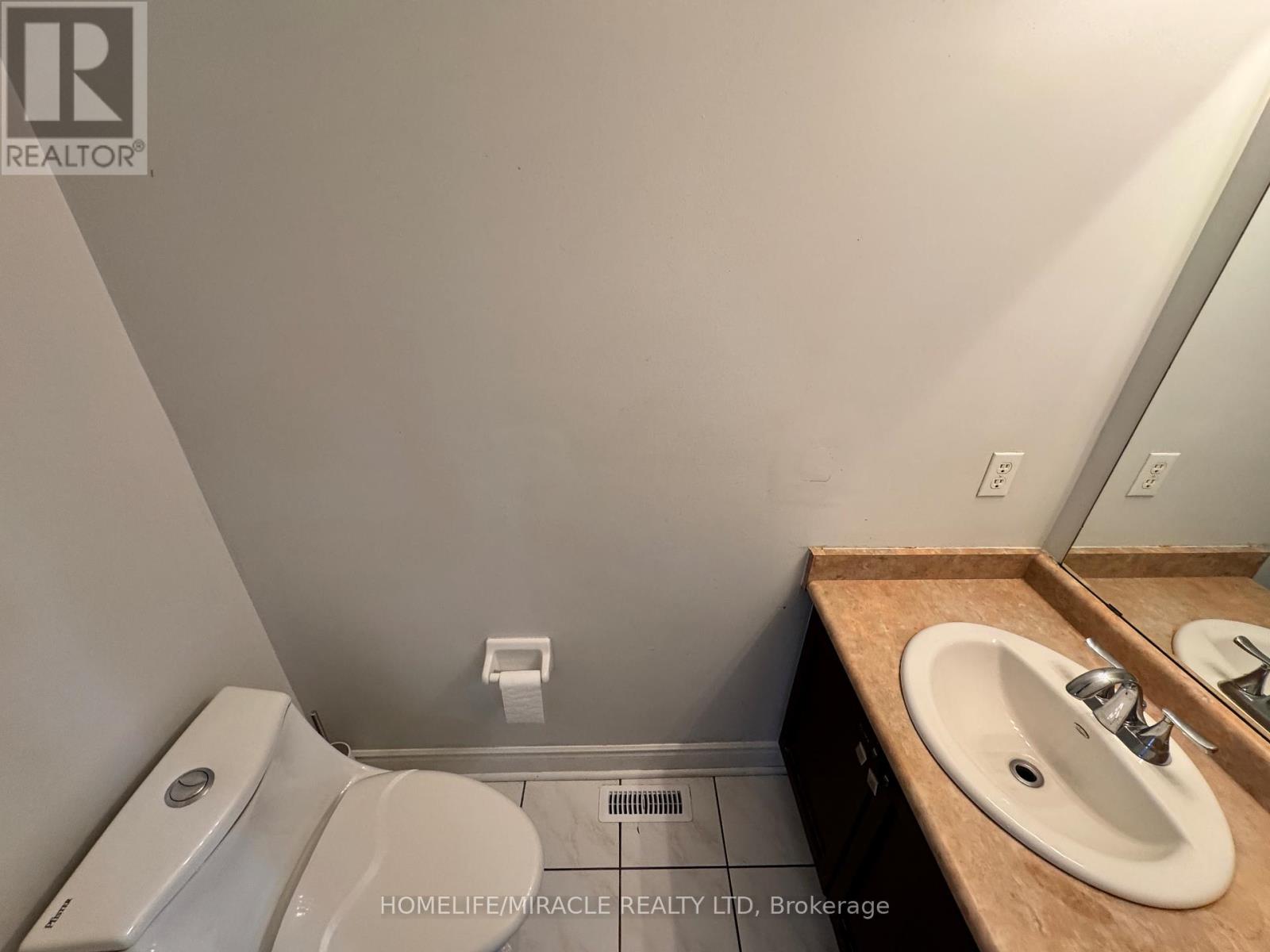 Upper - 28 Nautical Drive, Brampton, Ontario  L6R 2H1 - Photo 10 - W13082956