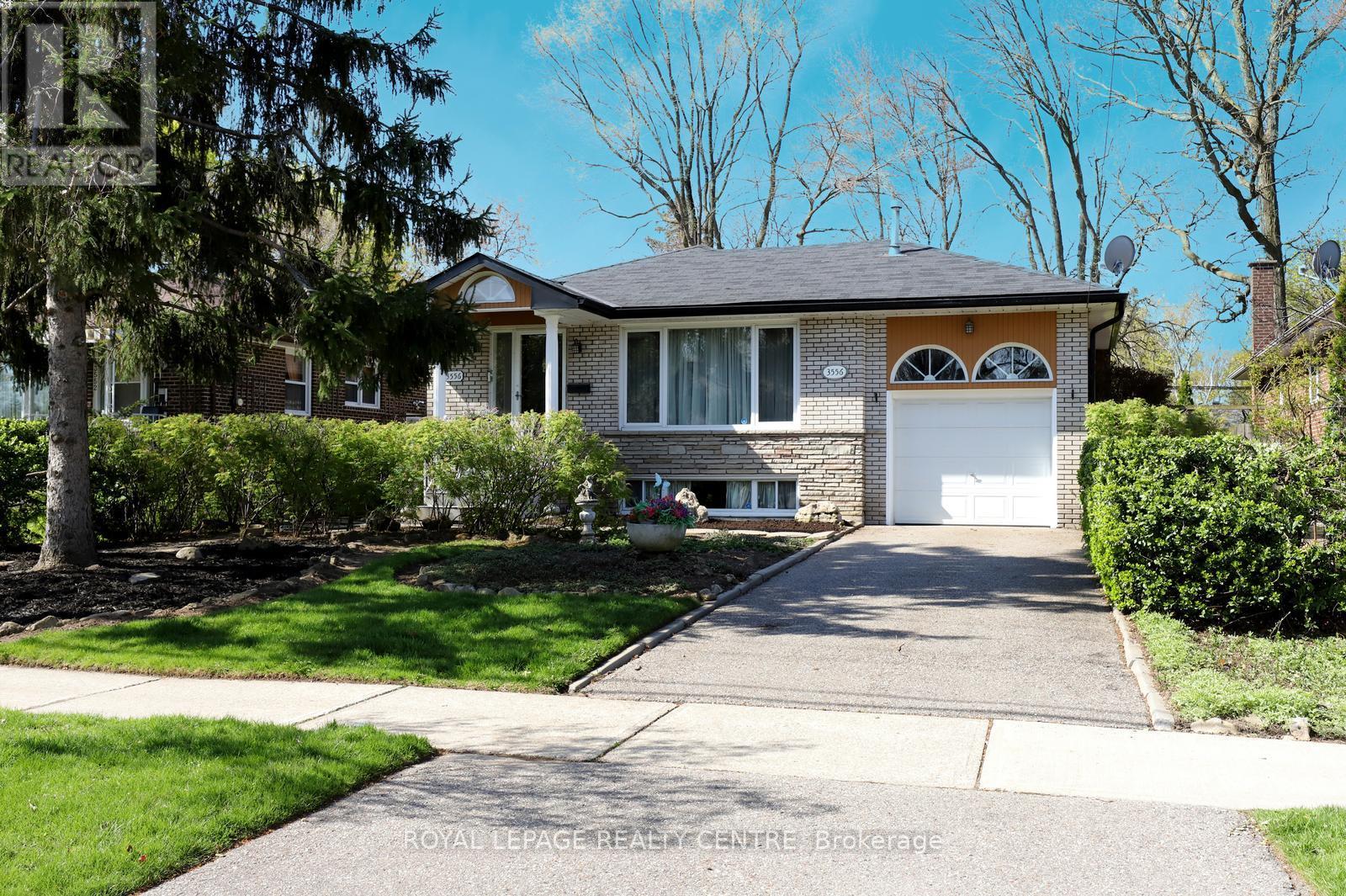 3556 The Credit Woodlands, Mississauga, Ontario  L5C 2K6 - Photo 4 - W13082974