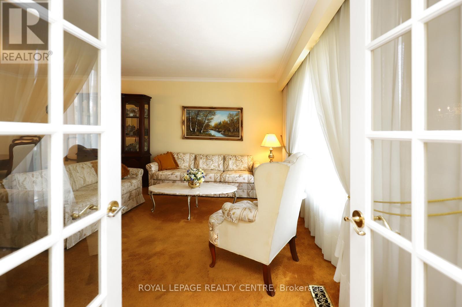 3556 The Credit Woodlands, Mississauga, Ontario  L5C 2K6 - Photo 9 - W13082974