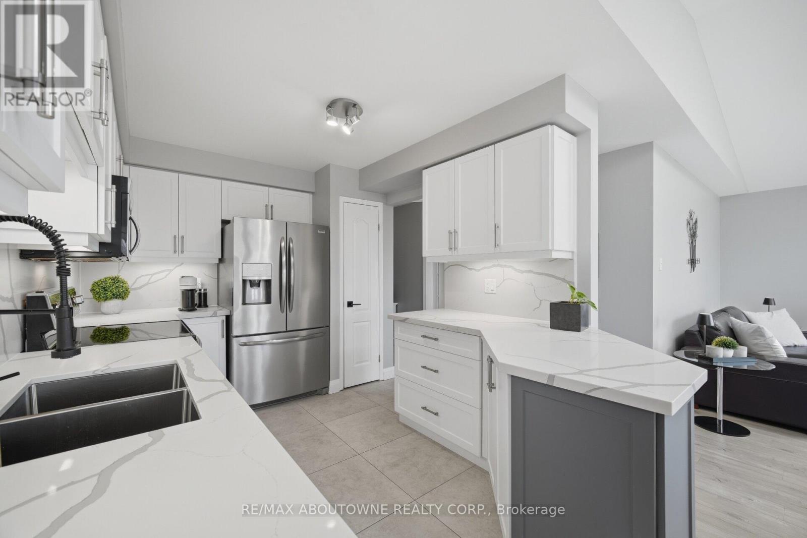 44 Banington Crescent, Brampton, Ontario  L7A 1G4 - Photo 15 - W13082990